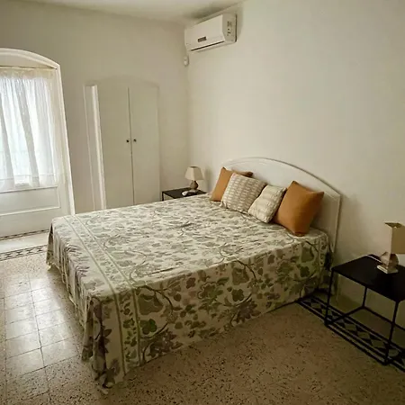 Dimora Orsini Del Balzo * Carovigno