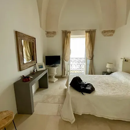 Dimora Orsini Del Balzo Aparthotel *