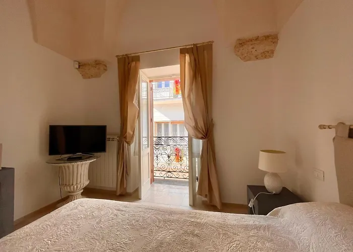 Dimora Orsini Del Balzo Aparthotel