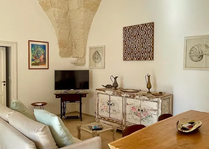 Dimora Orsini Del Balzo מלון דירות קרוביניו
