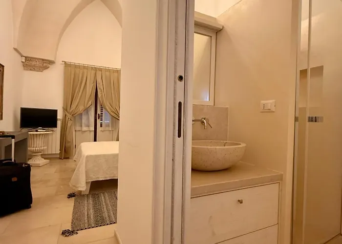 Dimora Orsini Del Balzo Aparthotel 3*